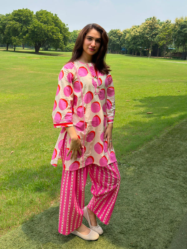 Strawberry Printed Kurta Set (Set of 2)