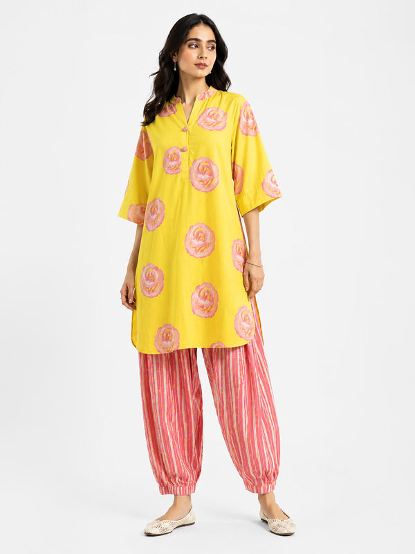 Gulabo Sitabo Printed Kurta Set