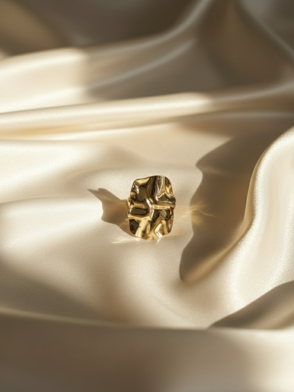 The square embossed ring