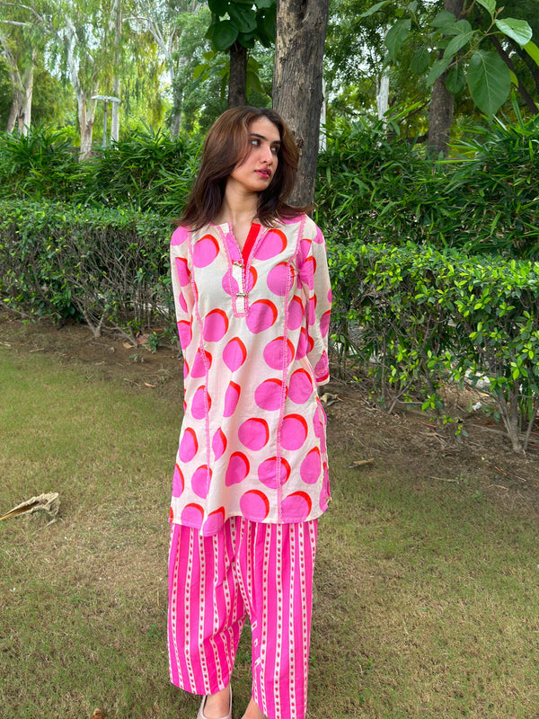 Strawberry Printed Kurta Set (Set of 2)