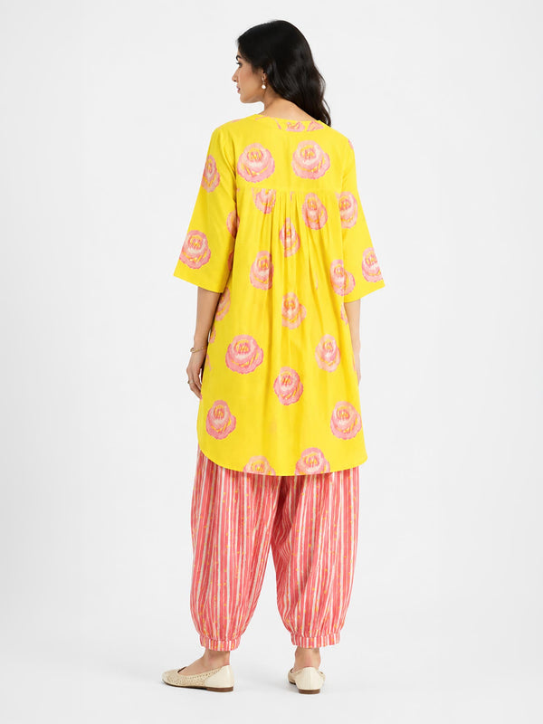 Gulabo Sitabo Printed Kurta Set